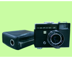 Шкальный полуформатный фотоаппарат Чайка -3.